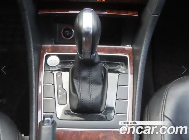 Volkswagen Passat (North America and China) 2013 thumb 12