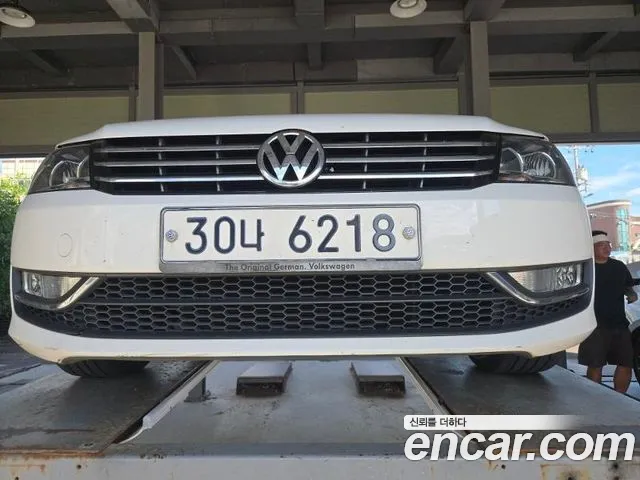 Volkswagen Passat (North America and China) 2013 thumb 2