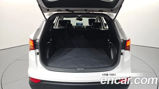 Hyundai Santa Fe 2014 thumb 3