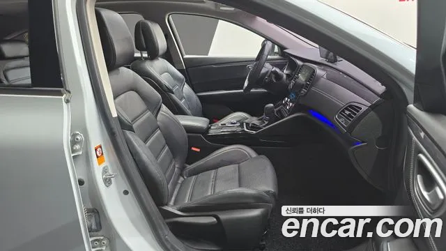 Renault Megane 2016 thumb 9
