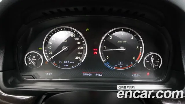 BMW 5 серии 2012 thumb 6