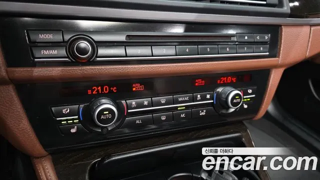 BMW 5 серии 2012 thumb 5