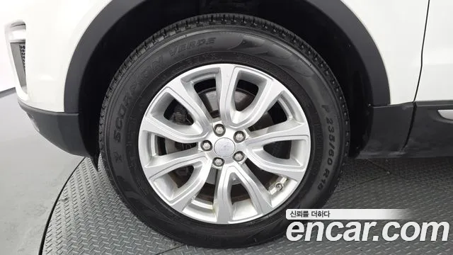 Land Rover Range Rover Evoque 2016 thumb 10
