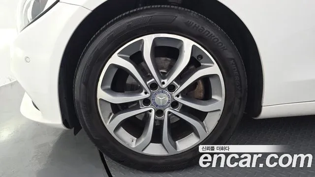 Mercedes-Benz C-Класс 2016 thumb 11