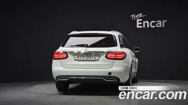 Mercedes-Benz C-Класс 2015 thumb 5