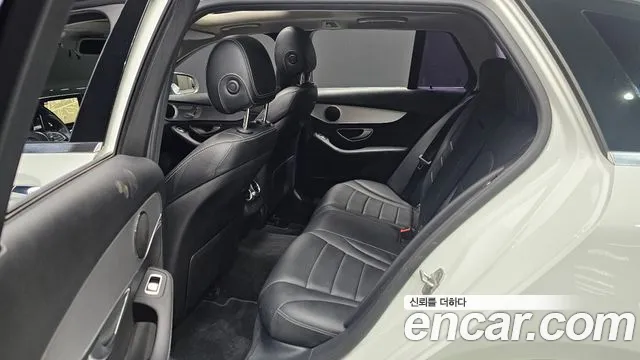 Mercedes-Benz C-Класс 2015 thumb 10