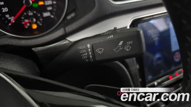 Volkswagen Passat (North America and China) 2018 thumb 2