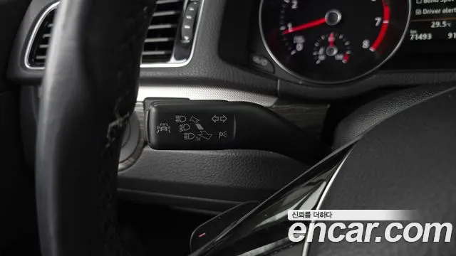 Volkswagen Passat (North America and China) 2018 thumb 12