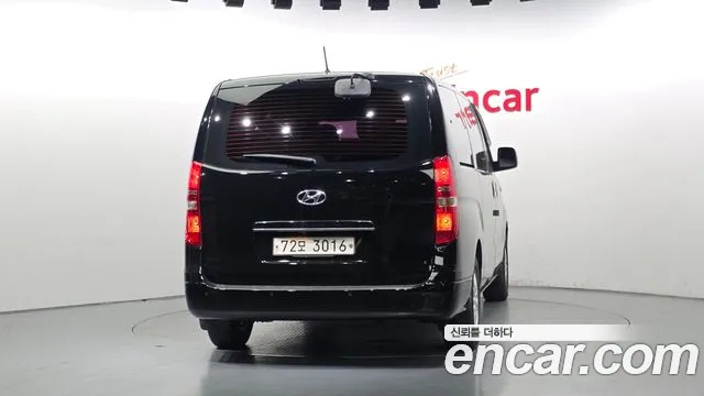 Hyundai Starex 2016 thumb 4