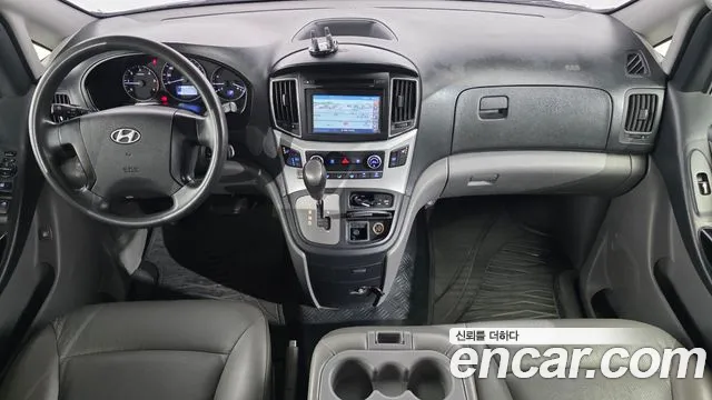 Hyundai Starex 2016 thumb 9
