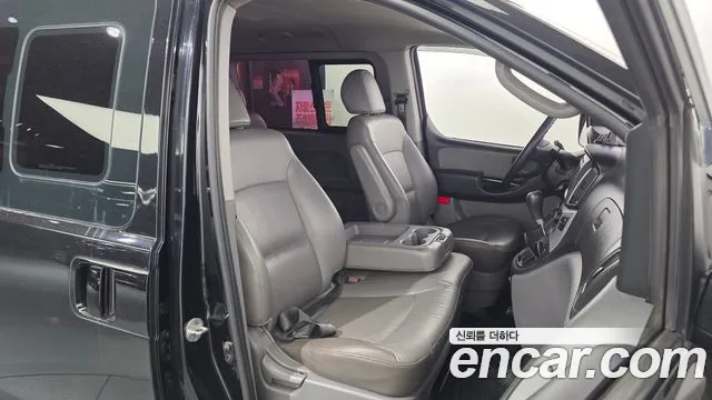 Hyundai Starex 2016 thumb 5