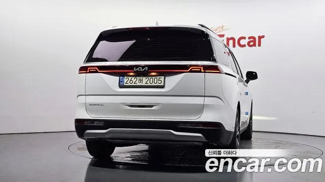 Kia Carnival 2022 thumb 6