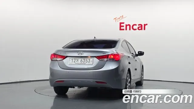 Hyundai Avante 2013 thumb 9