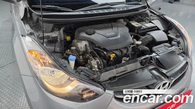 Hyundai Avante 2013 thumb 5