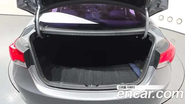 Hyundai Avante 2013 thumb 7