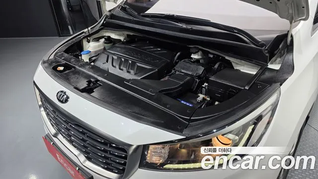 Kia Carnival 2018 thumb 9