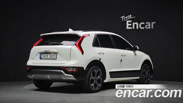 Kia Niro 2022 thumb 2