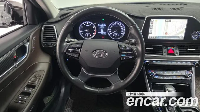 Hyundai Grandeur 2018 thumb 2