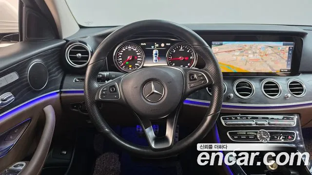 Mercedes-Benz E-Класс 2017 thumb 4