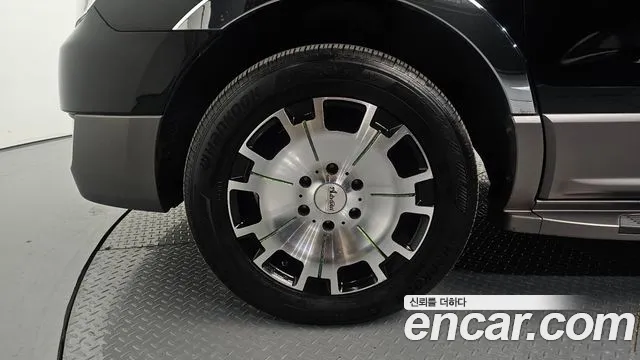 Hyundai Starex 2016 thumb 3