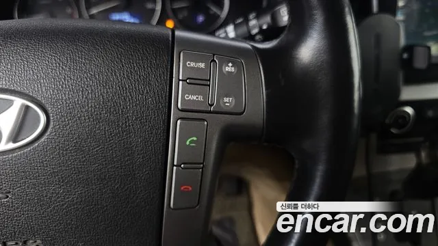 Hyundai Starex 2016 thumb 2