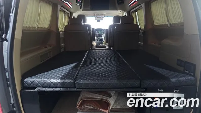 Hyundai Starex 2016 thumb 4