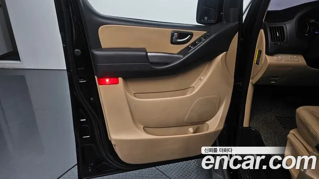Hyundai Starex 2016 thumb 5