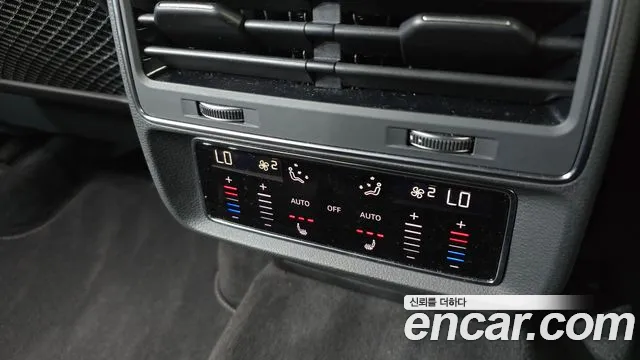 Audi Q7 2025 thumb 10