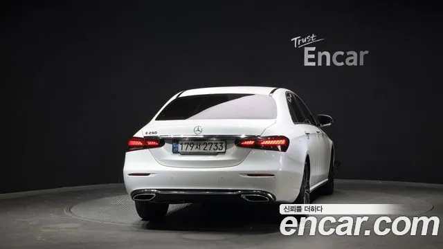 Mercedes-Benz E-Класс 2021 thumb 2