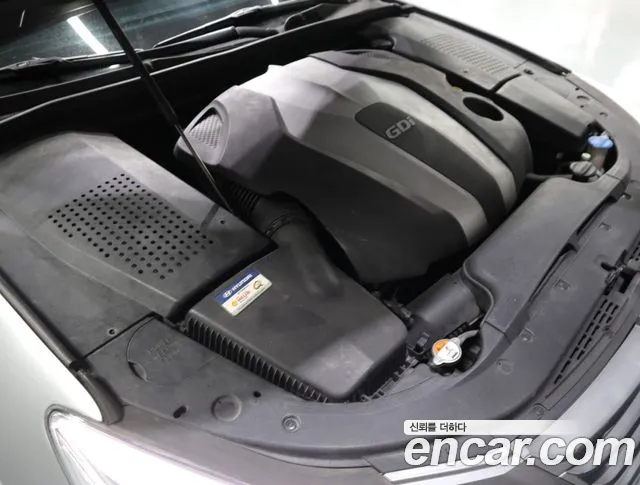 Hyundai Genesis 2013 thumb 3
