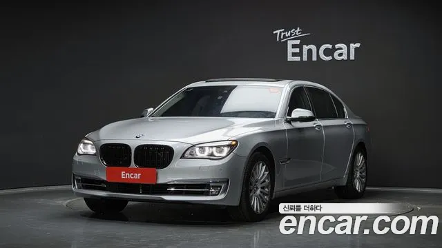 BMW 7 серии 2012 thumb 12