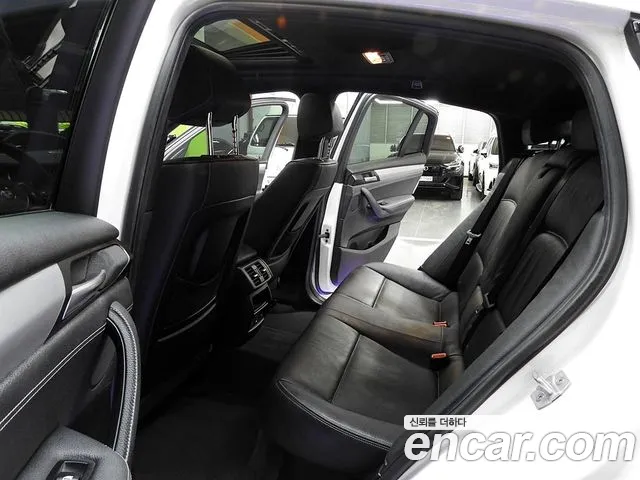 BMW X4 2017 thumb 5