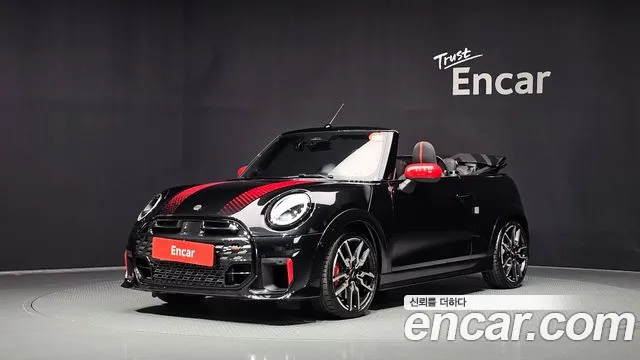 Mini Cooper Convertible 2025 thumb 3