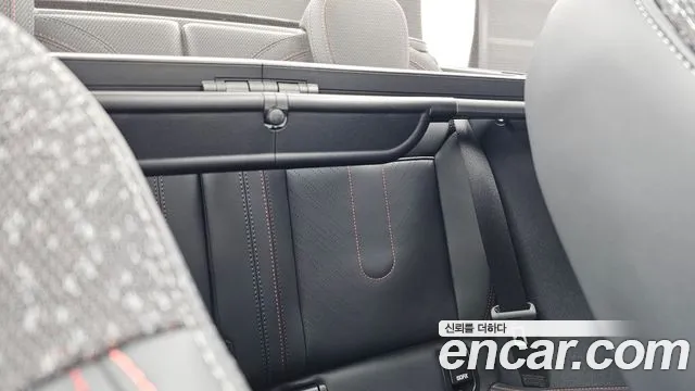 Mini Cooper Convertible 2025 thumb 9