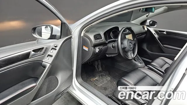 Volkswagen Golf Sportsvan 2011 thumb 2
