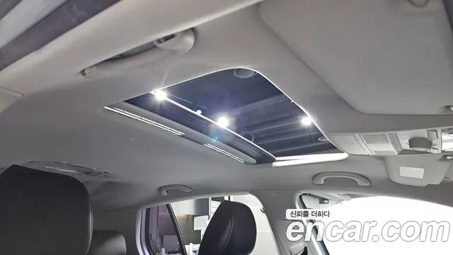 Volkswagen Golf Sportsvan 2011 thumb 3