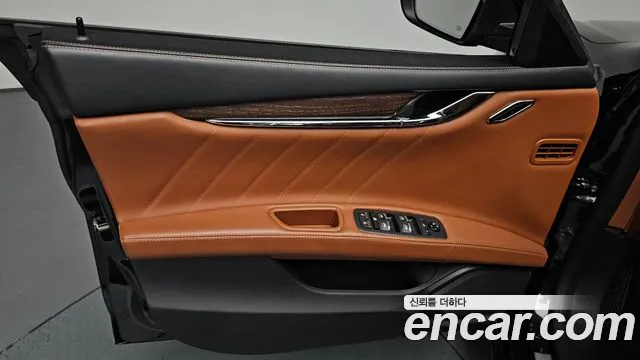 Maserati Quattroporte 2020 thumb 5
