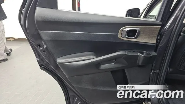 Kia Sorento 2023 thumb 2