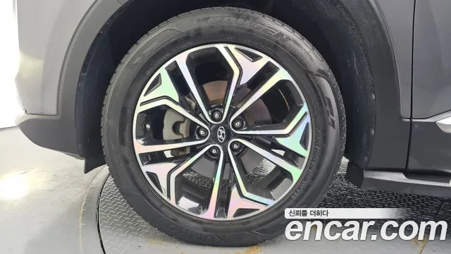 Hyundai Santa Fe 2019 thumb 2