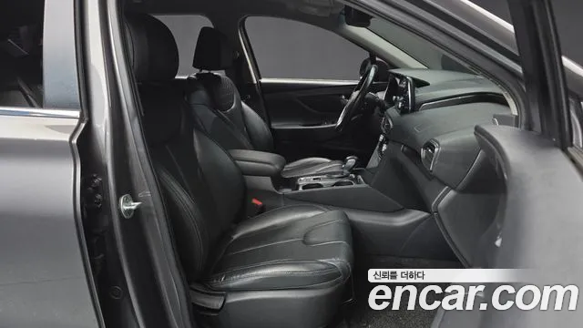 Hyundai Santa Fe 2019 thumb 9