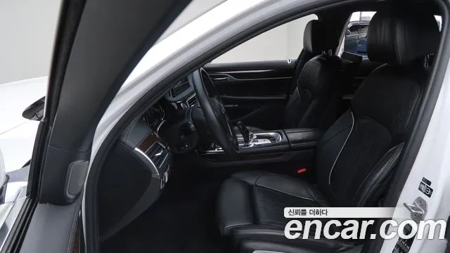 BMW 7 серии 2016 thumb 10