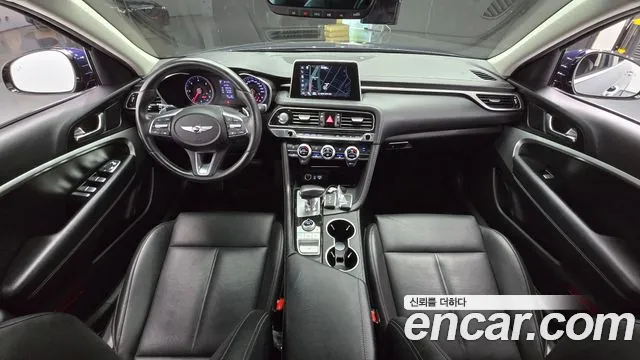 Genesis G70 2019 thumb 2