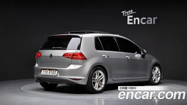 Volkswagen Golf Sportsvan 2014 thumb 11