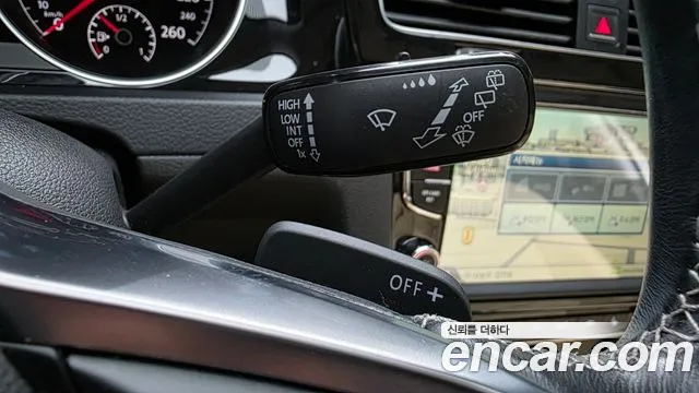 Volkswagen Golf Sportsvan 2014 thumb 10