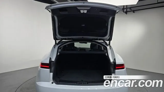 Jaguar E-Pace 2020 thumb 6