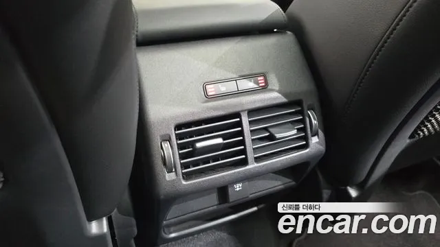 Jaguar E-Pace 2020 thumb 12