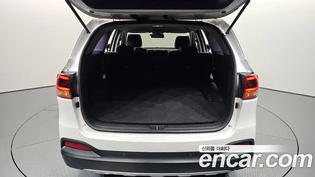 Kia Sorento 2015 thumb 10