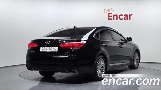 Hyundai Aslan 2014 thumb 3