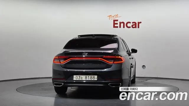 Hyundai Grandeur 2017 thumb 11