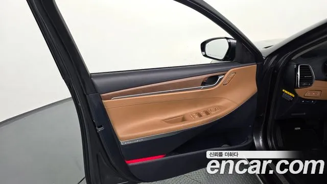 Hyundai Grandeur 2017 thumb 3
